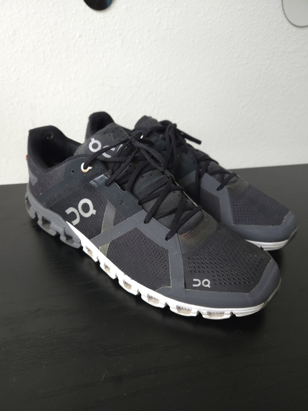 On Cloud Men’s Running Athletic Shoes Cloudflow Black Asphalt Training 10.5